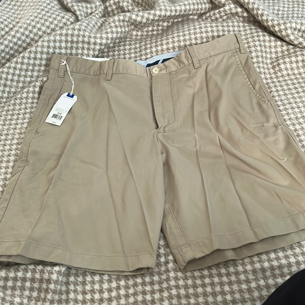 NWT southern tide men’s shorts sz W38 skipjack shorts 9inches khaki